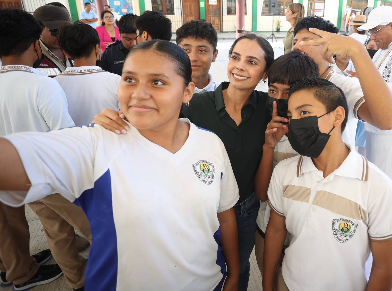 uploads/6/32/01 (20).Jpeg